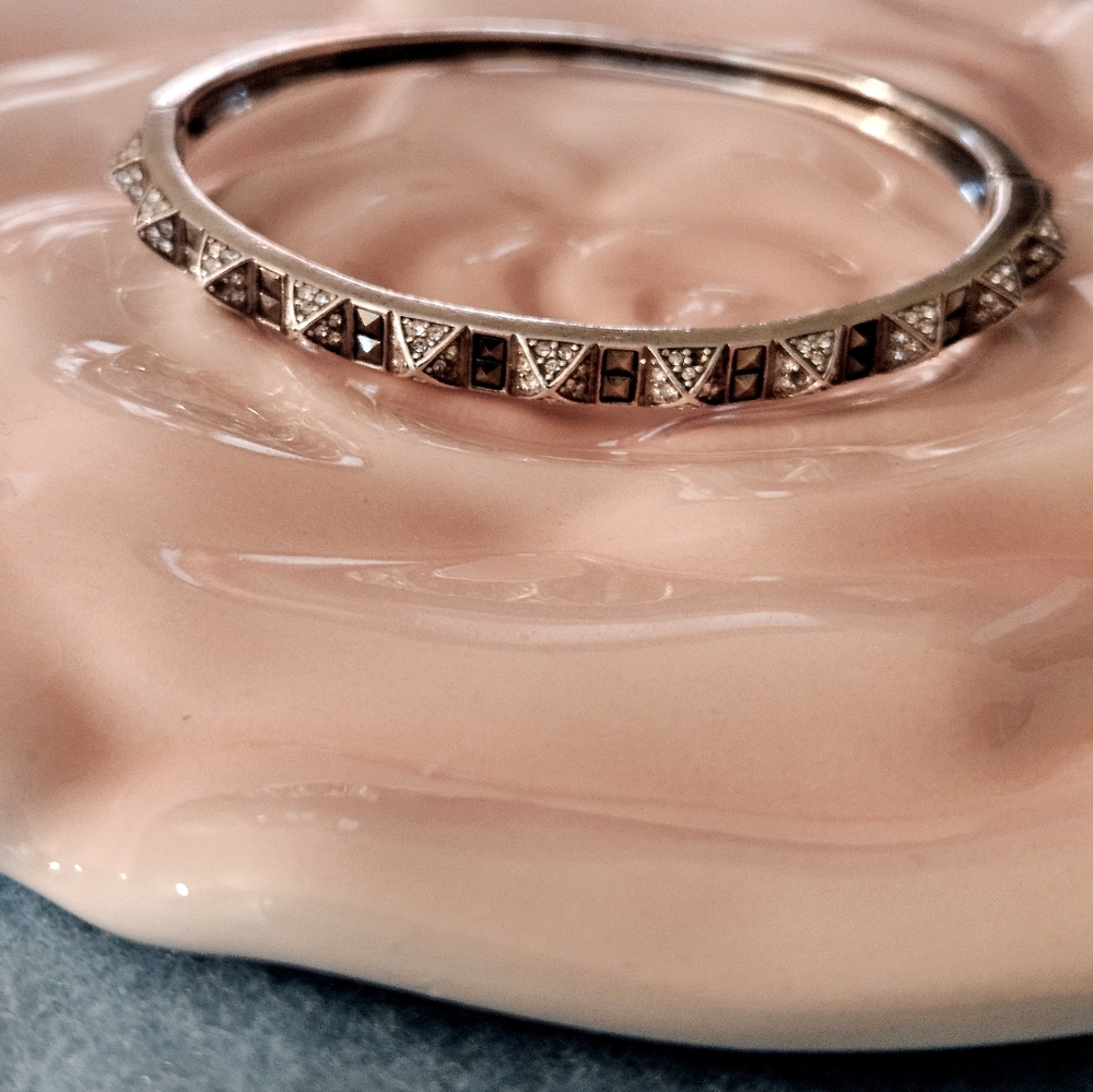 VTG 925 SS Art Deco Hinged Bangle Geometric Pattern with Marcasite Accents